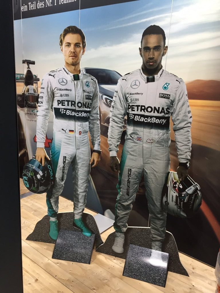 Standees / Pappkameraden / Cutouts - VIS24