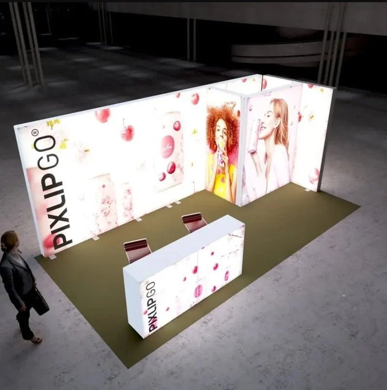 PIXLIP GO Messestand M - 03 – LED Komplettsystem mit Kabine für 6×3 m Standfläche - VIS24