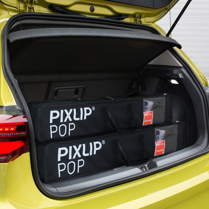 Pixlip POP LED Display transportabel im Auto mit Tragetasche