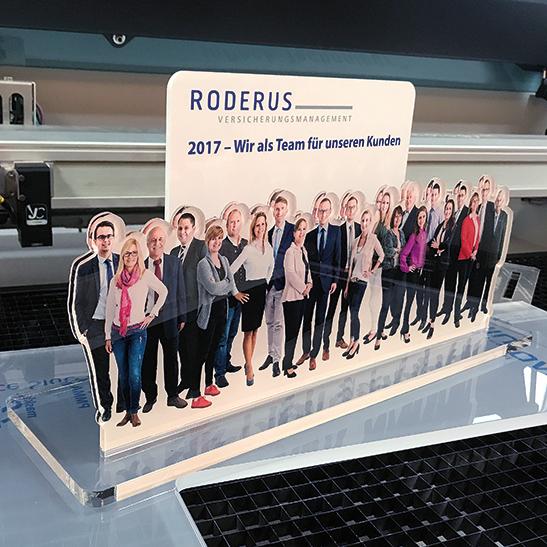 Acrylglas-Schilder mit mehreren Ebenen, hochwertigem Druck und Konturschnitt – perfekt für Thekenaufsteller und Werbeschilder